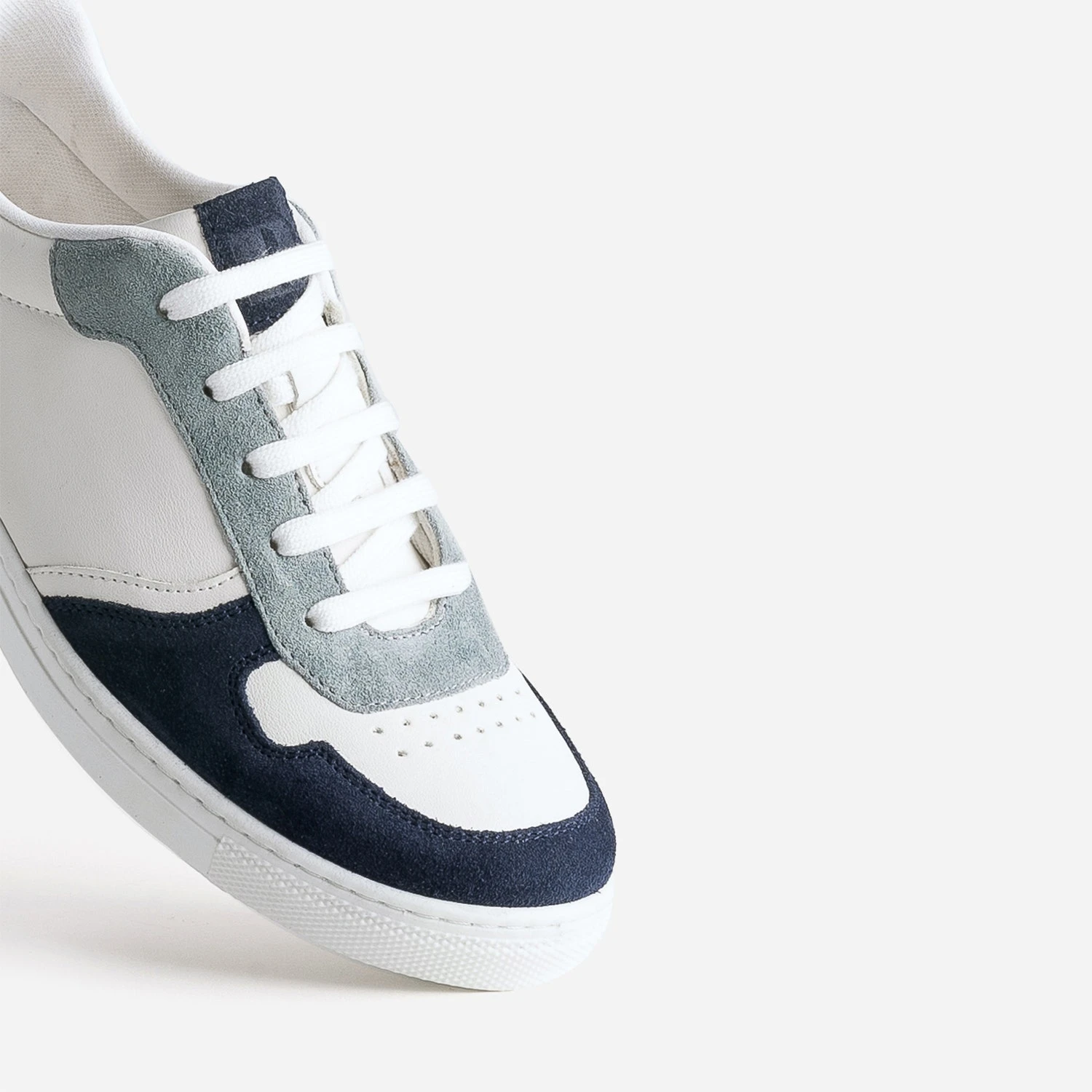 Tennis BUGGY Blanche, Marine Et Bleu Grisé 8 Tennis BUGGY Blanche, Marine Et Bleu Grisé – Image 6