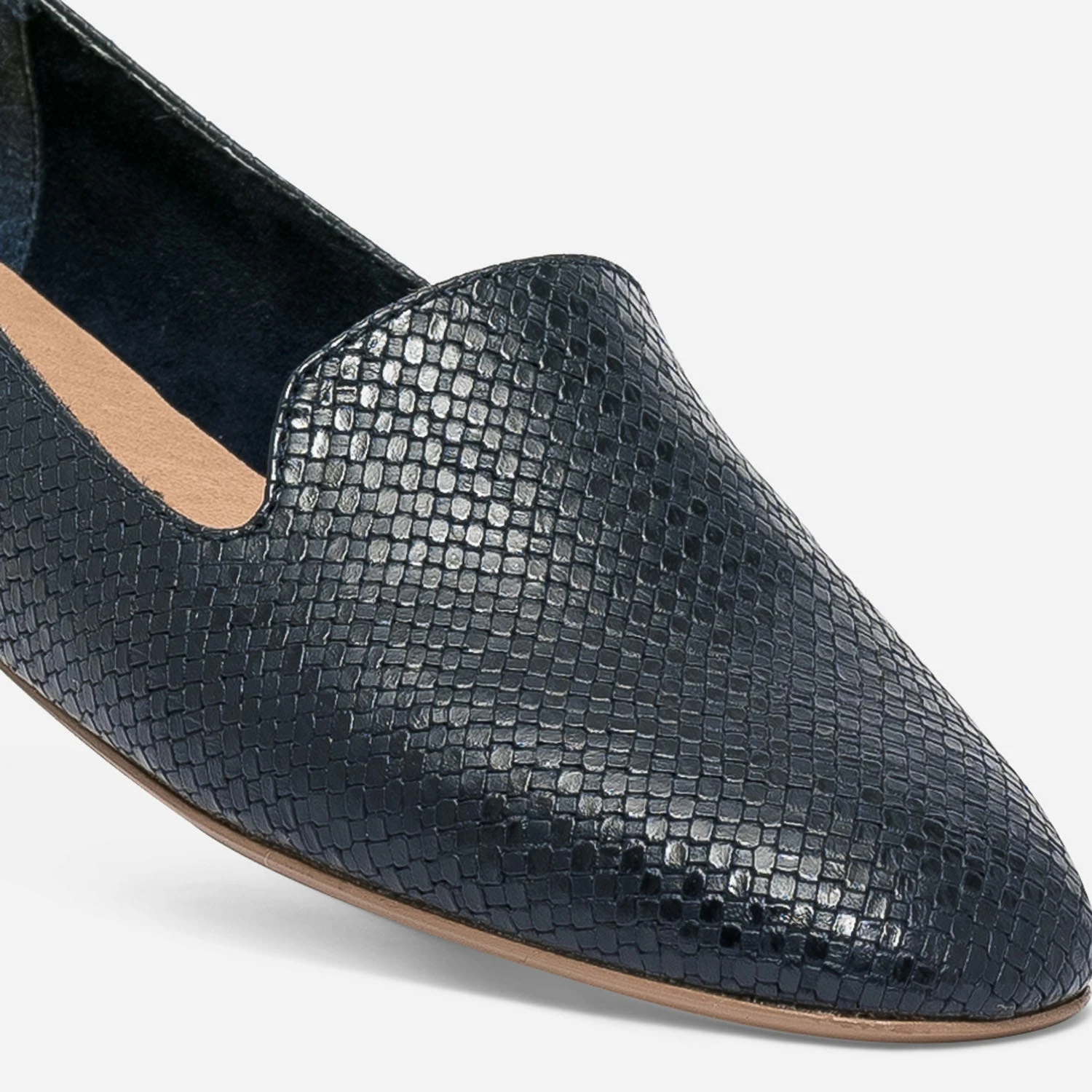 Slipper Bleu Marine Embossé Tressage 9 Slipper Bleu Marine Embossé Tressage – Image 7