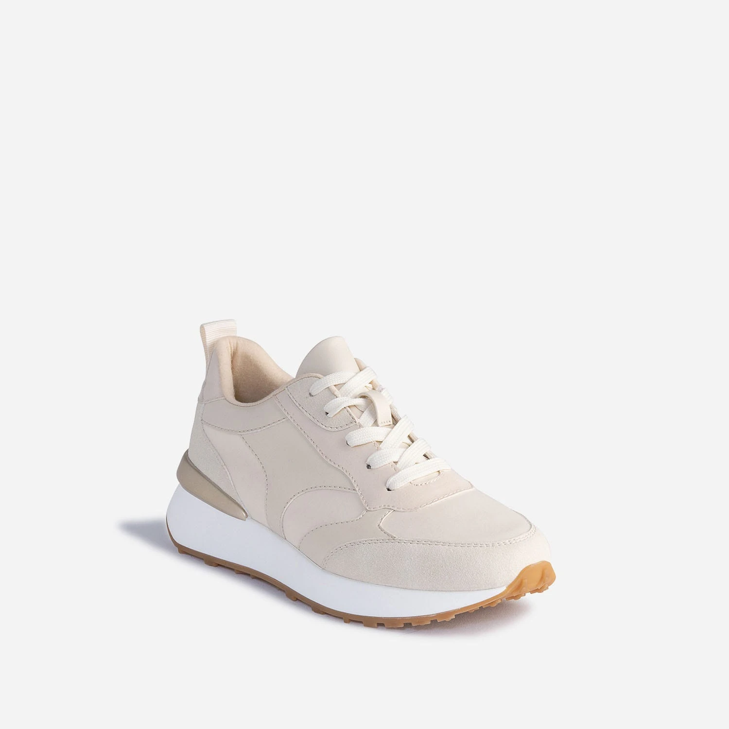 Tennis TEXTO Beige à Détails Vernis 4 Tennis TEXTO Beige à Détails Vernis – Image 2