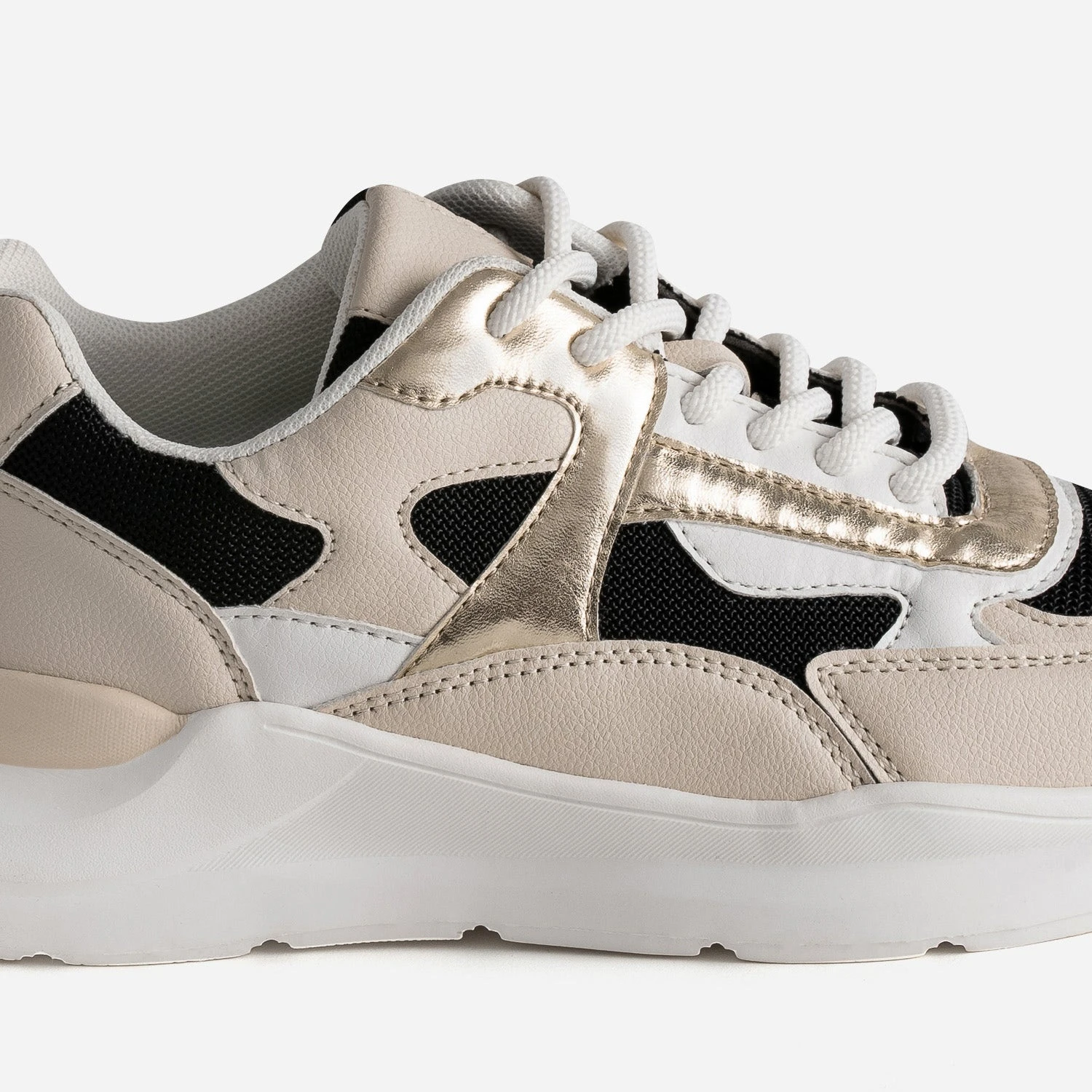 Tennis TEXTO Noire, Beige, Blanche Et Dorée 8 Tennis TEXTO Noire, Beige, Blanche Et Dorée – Image 6