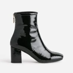 Boots Noir Verni à Zip Arrière