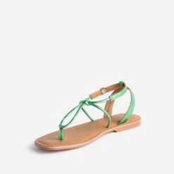 Sandale-tong TEXTO Verte En Cuir Métallisé 10 Sandale-tong TEXTO Verte En Cuir Métallisé -Caprices Chaussures Boutique WWWERM 10385760123 2