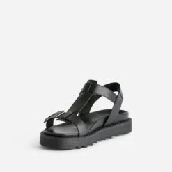 Sandale TEXTO Noire En Cuir à Semelle Crantée -Caprices Chaussures Boutique WWWERM 10385760231 2