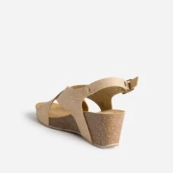 Sandale Compensée Anatomique Beige Doré En Cuir Embossé 11 Sandale Compensée Anatomique Beige Doré En Cuir Embossé -Caprices Chaussures Boutique WWWERM 10385920290 3