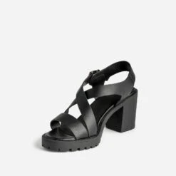 Sandale TEXTO Noire En Cuir Semelle Crantée -Caprices Chaussures Boutique WWWERM 10386340107 2