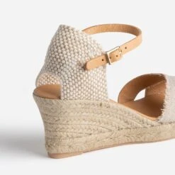 Sandale Compensée Beige Pailleté Doré En Toile 13 Sandale Compensée Beige Pailleté Doré En Toile -Caprices Chaussures Boutique WWWERM 10386420065 5