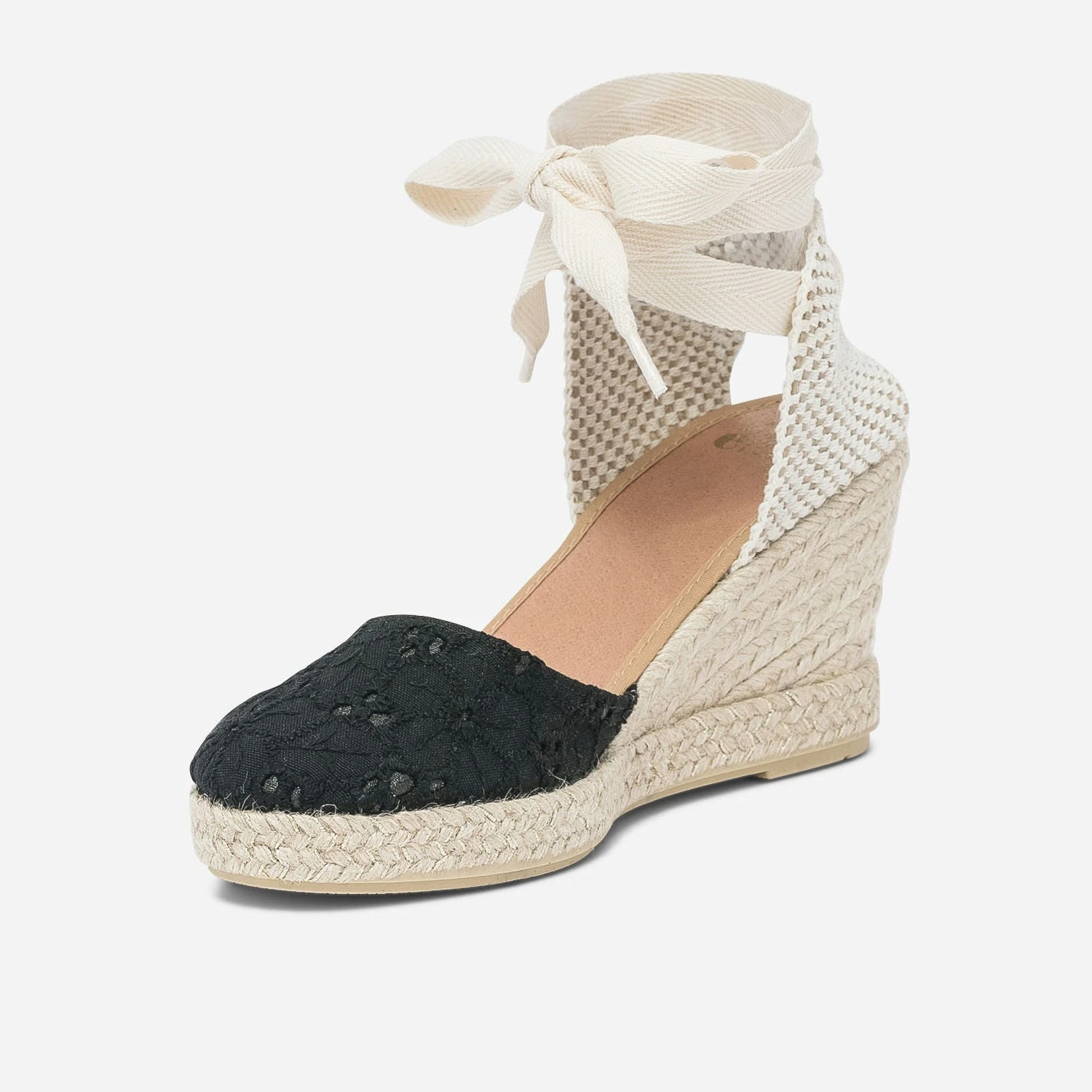 Espadrille Compensée Noire En Toile Avec Broderie Anglaise 6 Espadrille Compensée Noire En Toile Avec Broderie Anglaise – Image 4