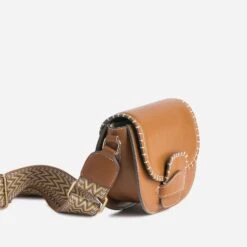 Sac Bandoulière TEXTO Camel à Large Bandoulière Tressée -Caprices Chaussures Boutique WWWERM 10693800109 2