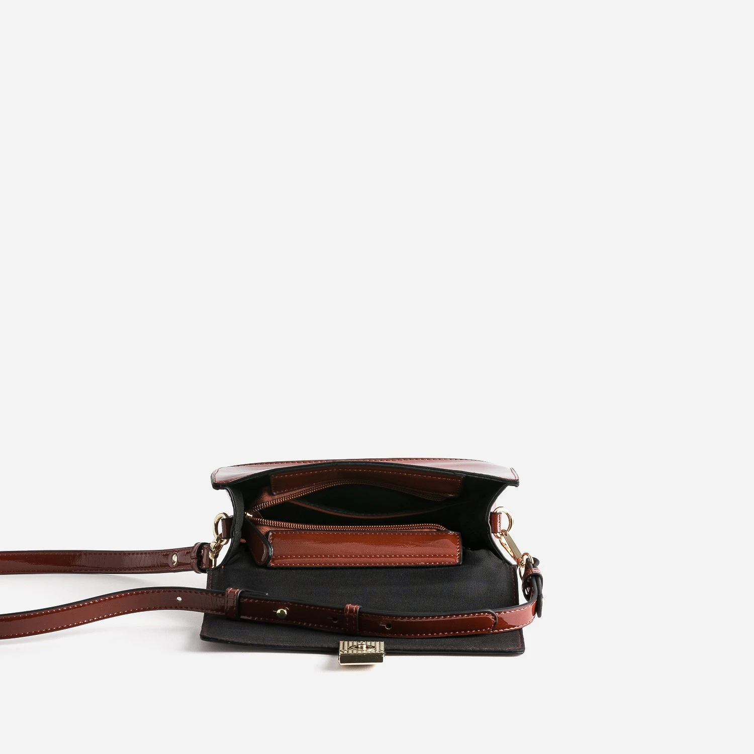 Sac à Main Effet Verni Cognac 7 Sac à Main Effet Verni Cognac – Image 5