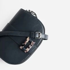 Sac Bandoulière Marine Boucle Façon écailles 10 Sac Bandoulière Marine Boucle Façon écailles -Caprices Chaussures Boutique WWWERM 10693800137 3