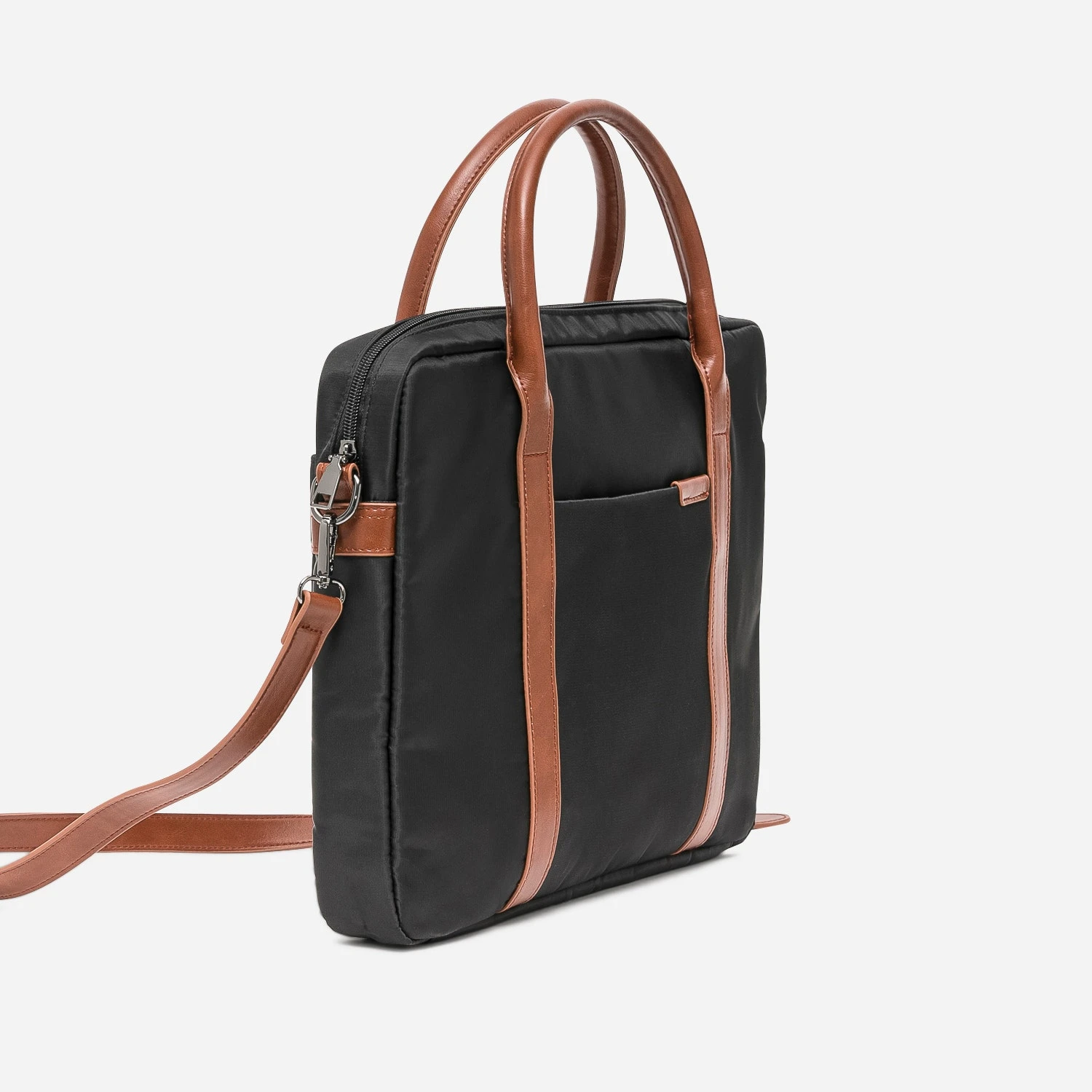 Sacoche Noire En Nylon Et Cognac 5 Sacoche Noire En Nylon Et Cognac – Image 3