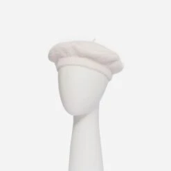 Béret Blanc En Maille Duveteuse