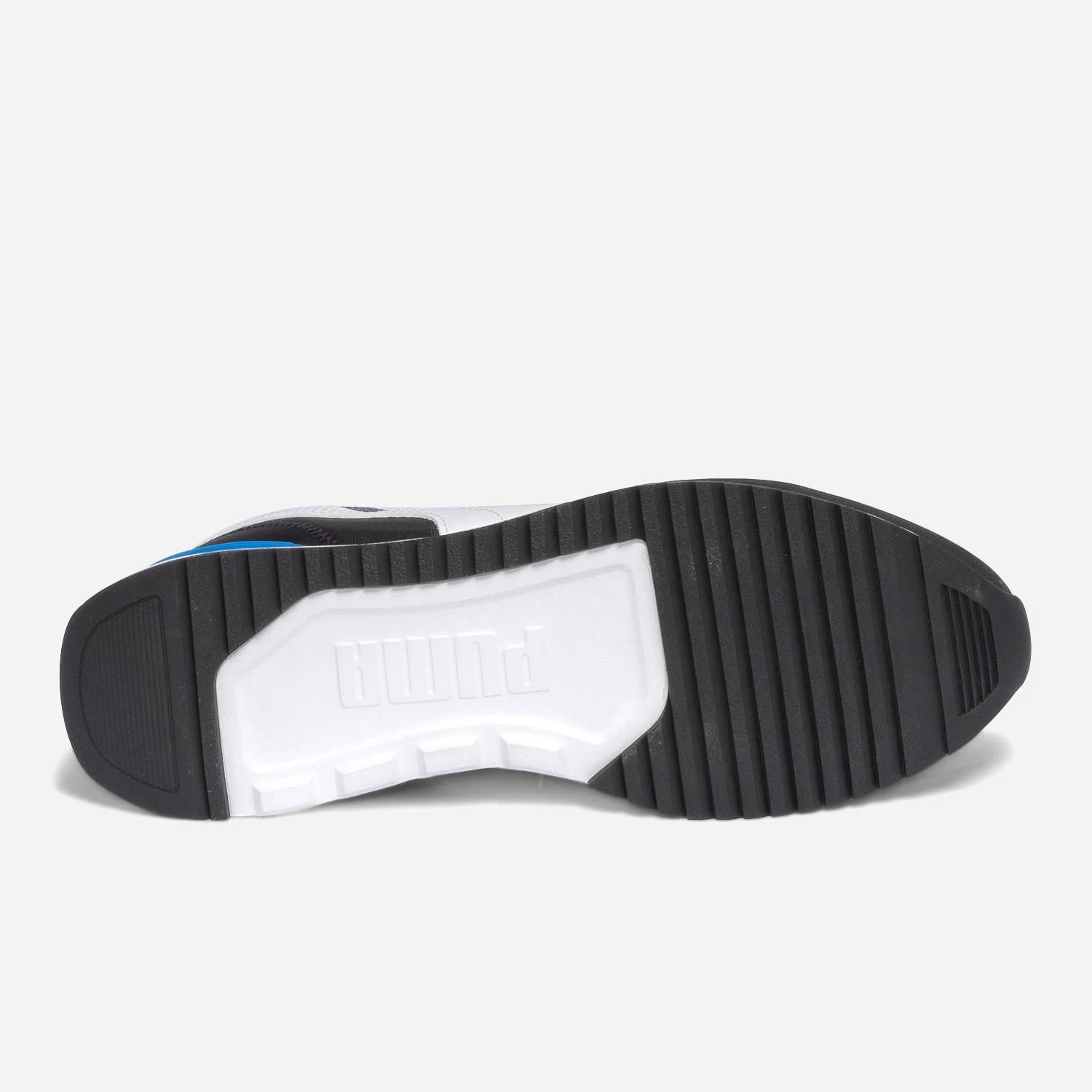 Tennis PUMA Grise, Noir, Blanc Et Rouge 9 Tennis PUMA Grise, Noir, Blanc Et Rouge – Image 7